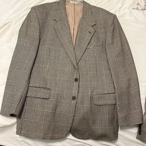 Pretty cool suit jacket, idk the size, somewhere around xl.